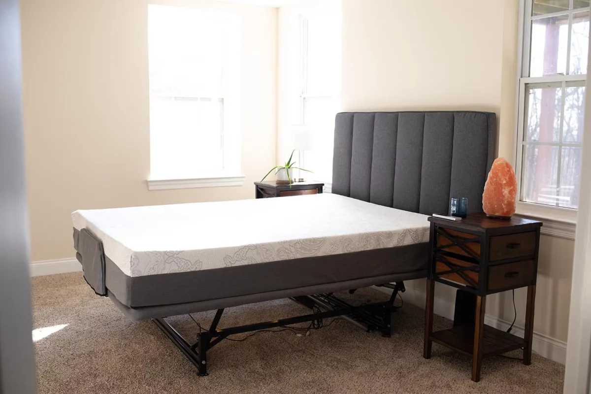 185 Hi-Low Adjustable Bed